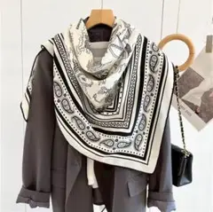 【新品】ベージュ　海洋モチーフ　シルク　カシミヤ　大判スカーフ プレゼント