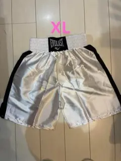 EVERLAST ボクシング トランクス　XLサイズ　白　エバーラスト