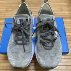 BROOKS LEVITATE III グレー スニーカー
