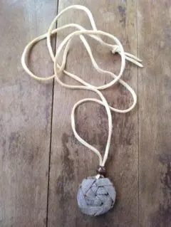 新品　作家さん手作り品　栗の木の皮で作ったネックレス