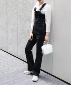 Item thumbnail for item 5ed21fa0-e97a-4005-bf4d-8d04c01a6da6