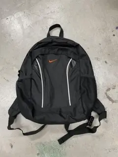 90s NIKE ナイキ　リュック　バックパック　y2k 黒　センターロゴ　刺繍