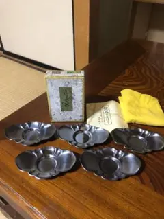 煎茶道具　瑞峯堂　白銀製　木瓜茶托×5客揃 煎茶道具 瑞峯堂 白銀製 木瓜茶托×5客揃 - メルカリ