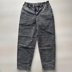 ブラックデニム ストレートレッグ