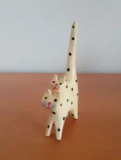猫の置物　木製　バリ猫　アジアン雑貨　オブジェ