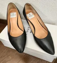 LANVIN en Bleu ランバンオン　ブラック ポインテッドトゥ パンプス