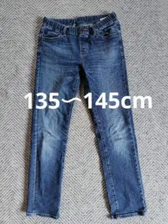 UNIQLOジーンズ 135-145 cm