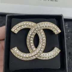 CHANEL ラインストーン ブローチ