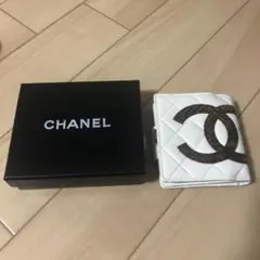 シャネル 折りたたみ財布