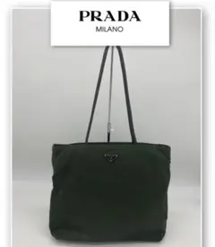 プラダ三角ロゴ グリーン ナイロントートバッグ