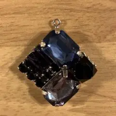 ペンダントトップ