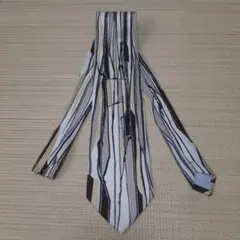 ミチコロンドンコシノ　ネクタイ