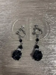 イヤリング ブラック