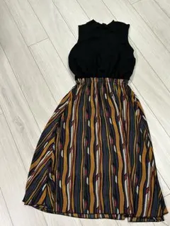 シンプリシテェ　ノースリーブ ワンピース