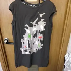 ウンディッチノーベノースリーブTシャツ 花と鳥のプリント42