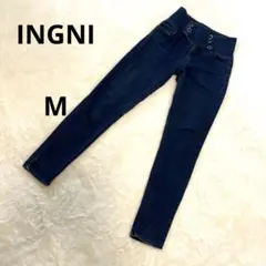 Item thumbnail for item e28c35b9-954a-4913-ab59-3c6167859a9c