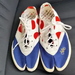 足袋シューズ 赤い水玉模様　ルコックコラボ