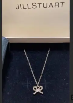 ジルスチュアート リボンモチーフネックレス