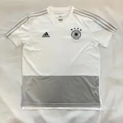 【美品】adidas ドイツ代表エンブレム Vネックシャツ O