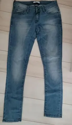 新品未使用　フォーエバー21　デニムパンツ　24