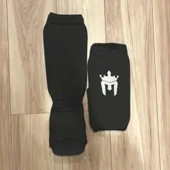 キックボクシング　レガース(8/24本日までの出品)