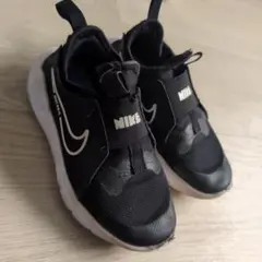 Nike ブラック スリッポン スニーカー