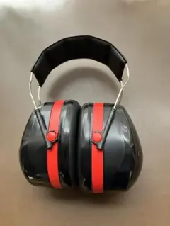 Item thumbnail for item 8099fc78-be5d-43c1-b5fe-1f569521cf09