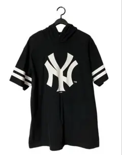 ニューヨーク・ヤンキース フード付きTシャツ