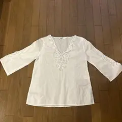 レース刺繍　シャツ