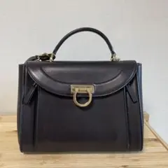 【品質証明書有】Salvatore Ferragamo ハンドバッグ 2way