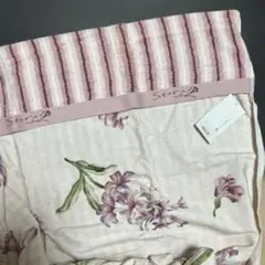 新品❤️￼タオルケット　　可愛い ピンク 花柄　140×200 ロマンス小杉
