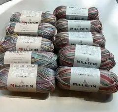 ミルフィムソックヤーン　color2 5玉　color24 5玉　　10玉