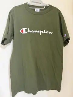 チャンピオンTシャツ　カーキTシャツ