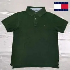 【TOMMY HILFIGER】トミーヒルフィガーの刺繍ロゴ入りポロシャツ（М）