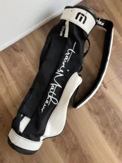 優れた品質 JONES」×「TravisMathew」西海岸発祥ブランドが