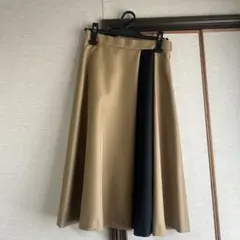 ストロベリーフィールドスカート
