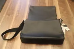 Calvin Klein カルバンクライン メッセンジャーバッグ