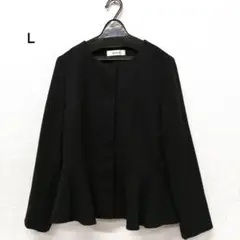 JENNE ノーカラーブラックジャケット ペプラムデザイン 211