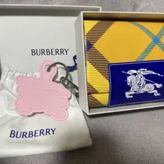非売品 ノベルティ BURBERRY ピンク シリコン キーホルダー チャーム
