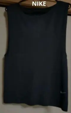 NIKE　スポーツタンクトップ　Ｍ　ブラック レディース