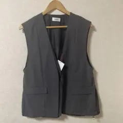 ノーカラーベスト　ゆったりサイズ 新品タグ付き