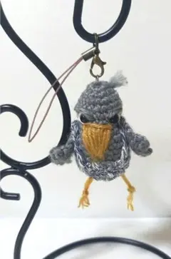 ハンドメイド　ハシビロコウ　サロペット　あみぐるみ ストラップ