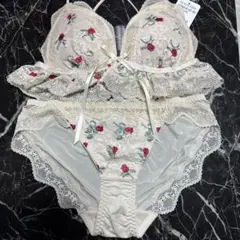 Item thumbnail for item 72c5b86c-cdfb-4130-b67e-0d7ad35b4779
