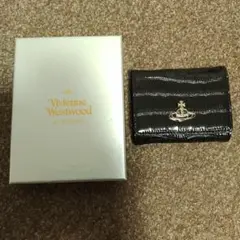 【新品未使用】Vivienne Westwood ブラック　三つ折り財布