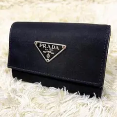 【人気】PRADA プラダ キーケース 黒 6連 三角ロゴ