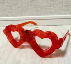 ハート型赤いサングラス