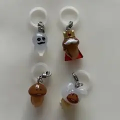 なめこめじるしアクセサリー　ガチャガチャ