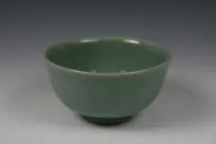 高麗　沙音作　青磁ご飯茶碗（反り形）