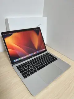 Apple MacBook Pro 元箱 メモリ16GB/ SSD 256GB。