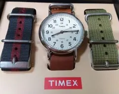 TIMEX ホワイトダイヤル 交換ストラップ付き、電池交換済